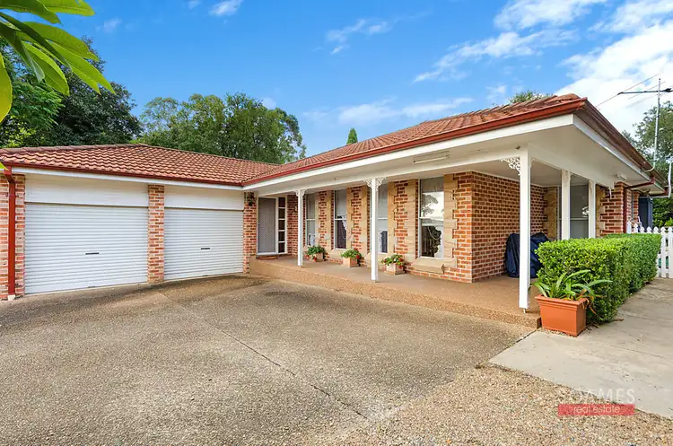 2 Meluca Crescent, Hornsby Heights NSW 2077