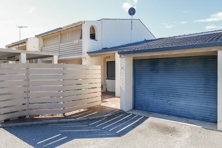 25/32 Camboon Road, Morley WA 6062