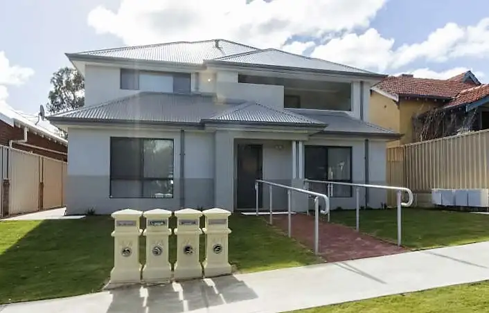 2/4 Britannia Way, Mount Hawthorn WA 6016