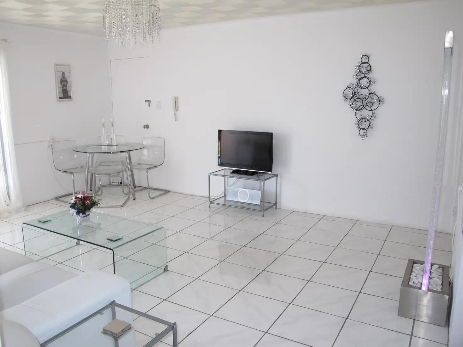 Main view of Homely unit listing, 2/8 Jeffrey Street, Redcliffe QLD 4020