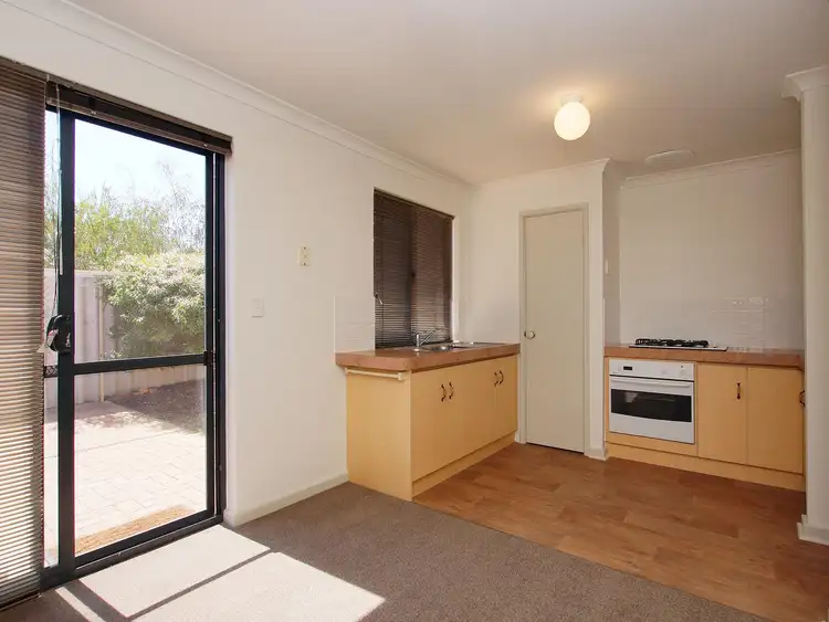 Fourth view of Homely house listing, 5/28 Holmesdale Road, Woodbridge WA 6056