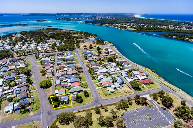 1 Kahibah Street, Swansea NSW 2281