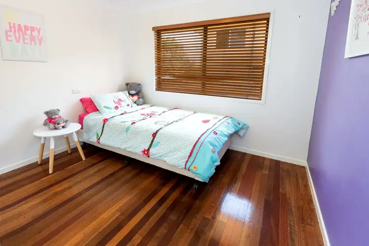 Seventh view of Homely house listing, 327 Elizabeth Avenue, Clontarf QLD 4019