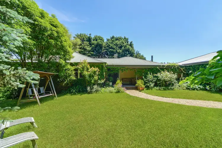 8 Burrawang Station Road