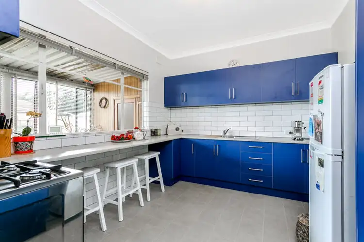 237 Victoria Road, Largs Bay SA 5016