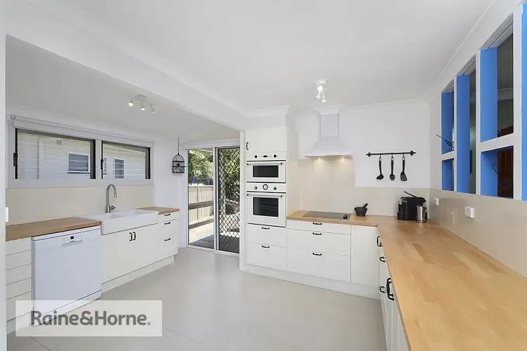 17 Karloo Road, Umina Beach NSW 2257