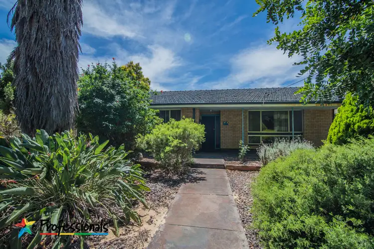 4 Cornish St, Armadale WA 6112