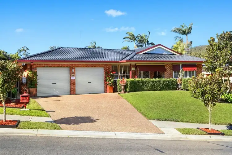 7 Treeland Road, Green Point NSW 2251