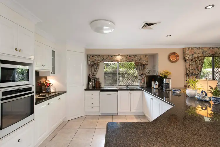 Fifth view of Homely house listing, 18 CARRINGTON PLACE, Carindale QLD 4152
