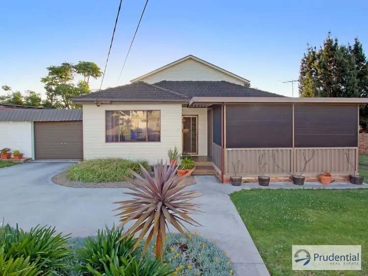 47 Rowe Avenue, Lurnea NSW 2170