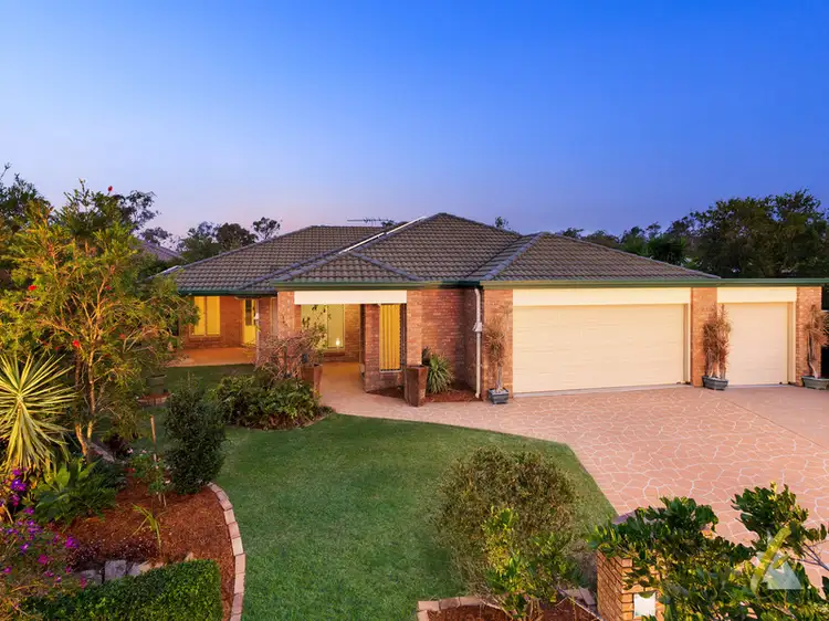 8 Fryer Close, Bellbowrie QLD 4070