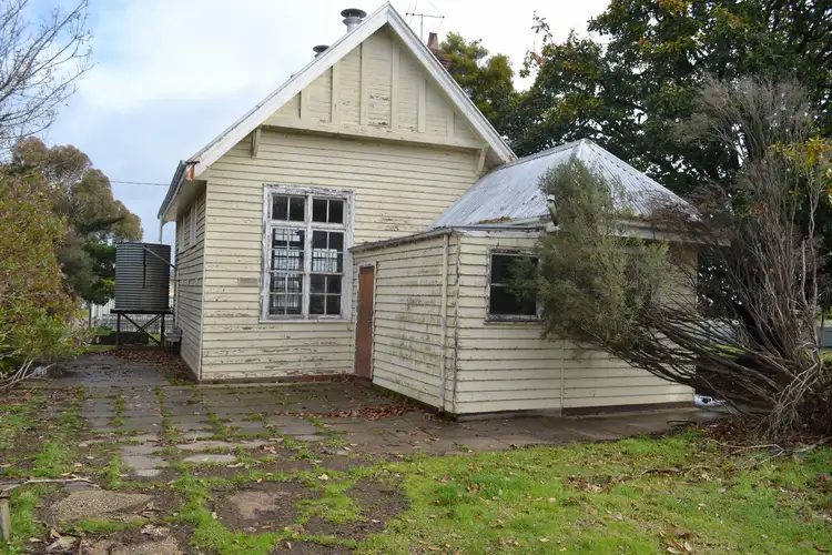 27 Clarke Street, Crowlands, Ararat VIC 3377