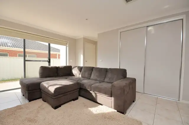 Fifth view of Homely house listing, 4 Nedlands Close, Wodonga VIC 3690