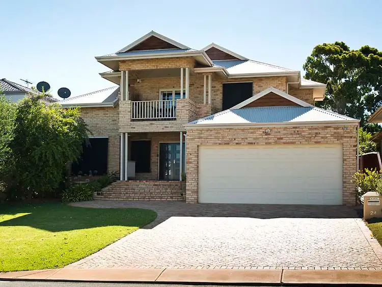 24 Mount View Terrace, Mount Pleasant WA 6153