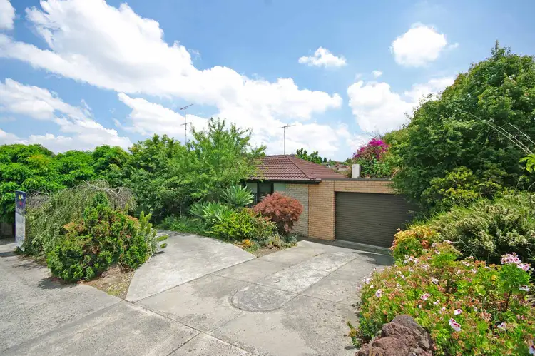 103 John Fawkner Drive, Endeavour Hills VIC 3802