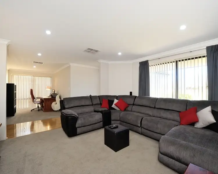 Third view of Homely house listing, 5 Parakeet Bend, Baldivis WA 6171