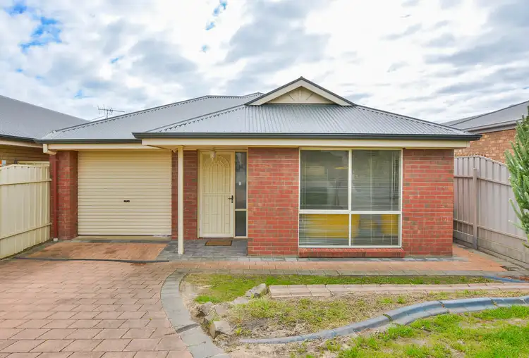 Second view of Homely house listing, 5 McGuire Court, Hackham SA 5163