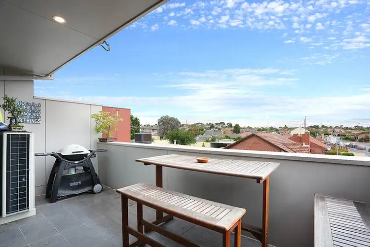 Sixth view of Homely townhouse listing, 1/93 Albert Street, Preston VIC 3072