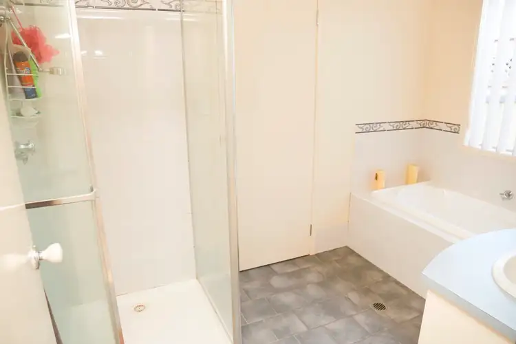 Sixth view of Homely house listing, 4 Pauling Street, Griffith NSW 2680