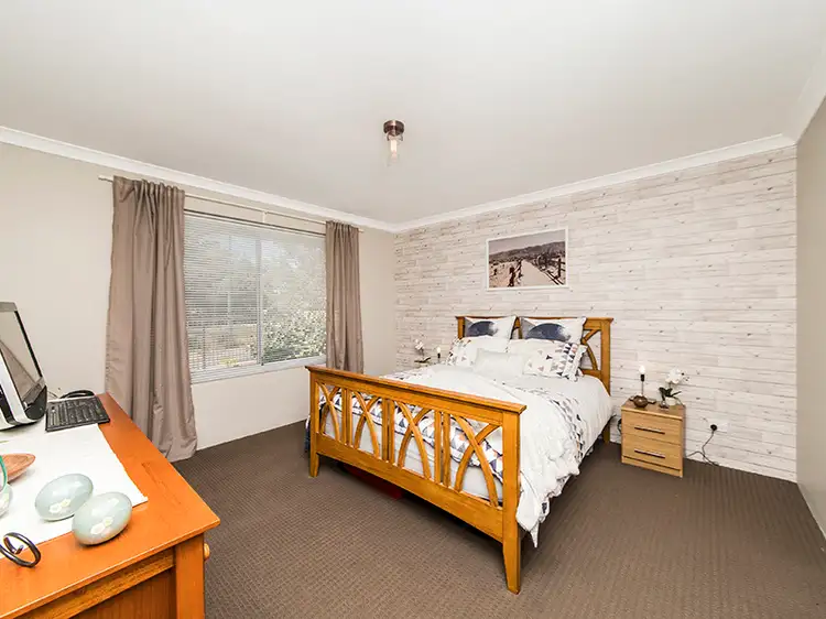 42 Kardan Boulevard, Byford WA 6122
