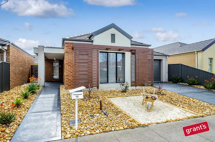 12 Sarton Link, Pakenham VIC 3810