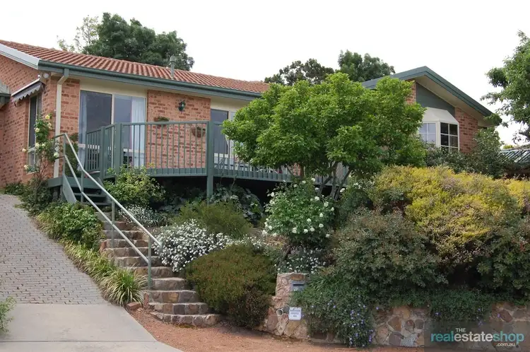 12 Mailey Retreat, Gordon ACT 2906