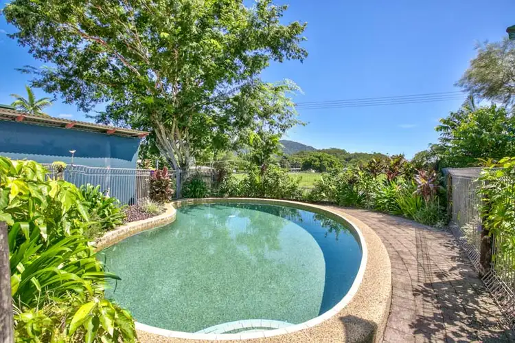 5/24 Girralong St, Woree QLD 4868