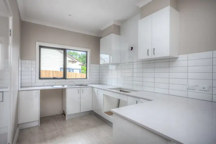 Fourth view of Homely unit listing, Units 5 / 33 Calthorpe Street, Gisborne VIC 3437