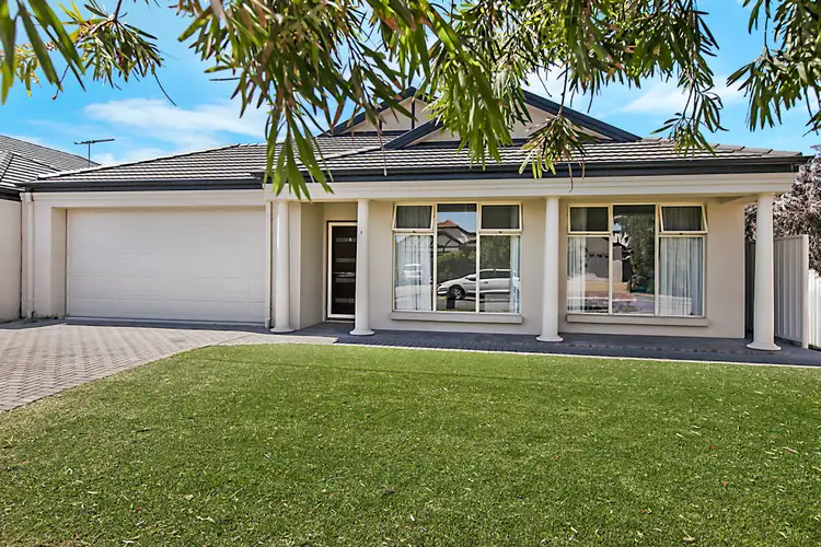 4 Carnarvon Avenue, Glenelg North SA 5045