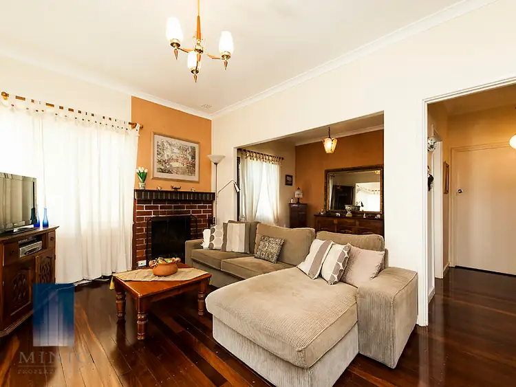 5 Eureka Road, Wilson WA 6107