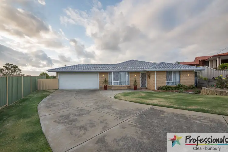Sixth view of Homely house listing, 2 Rogers Close, Australind WA 6233