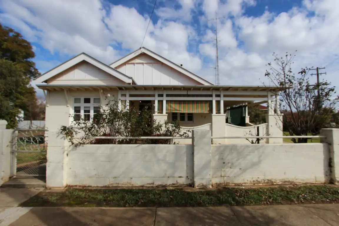 Main view of Homely house listing, 52 Hoskins Street, Temora NSW 2666
