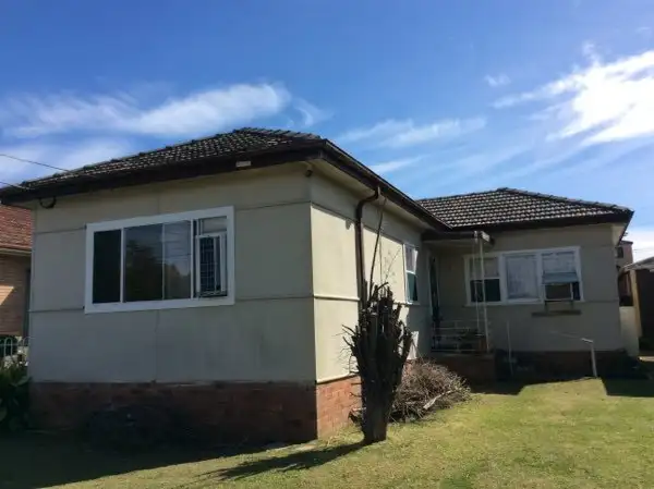 64 Lombard Street, Fairfield West NSW 2165