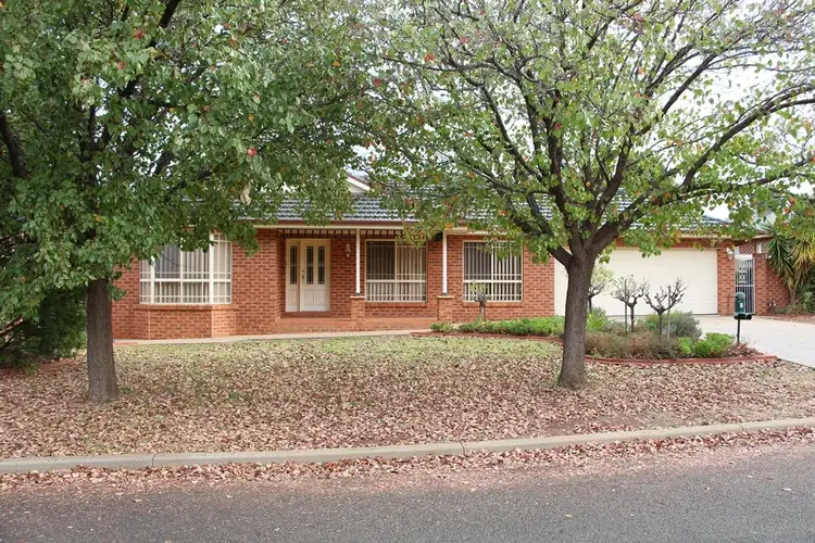 8 Nicholls Street, Griffith NSW 2680
