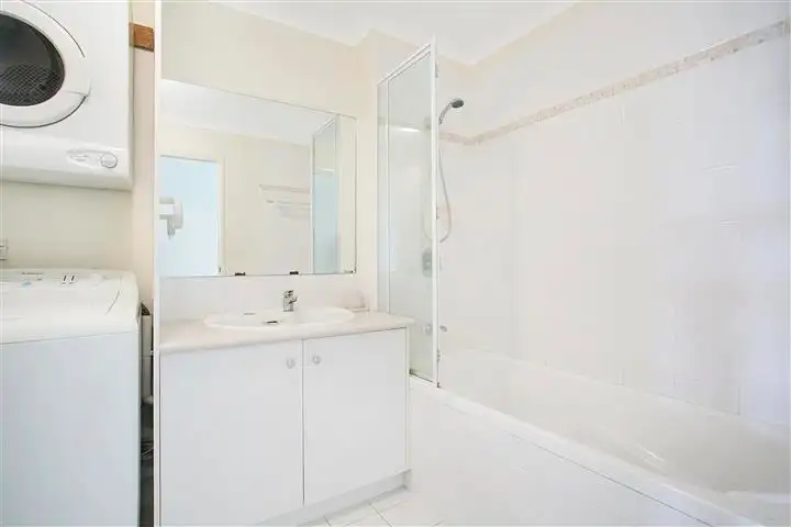 Fifth view of Homely apartment listing, 33 142 Stanhill Drive, Surfers Paradise QLD 4217