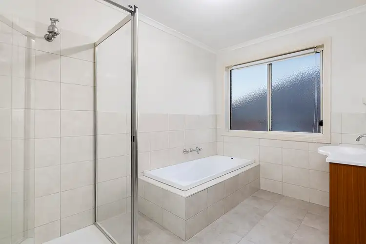 Fifth view of Homely house listing, 6 Montvale Mews, Mount Waverley VIC 3149