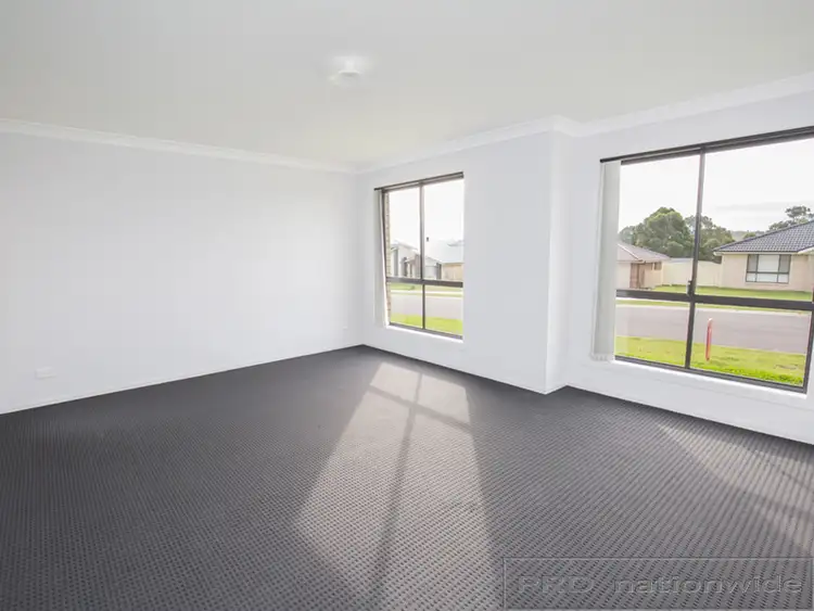 Third view of Homely house listing, 5 Vikki Avenue, Rutherford NSW 2320