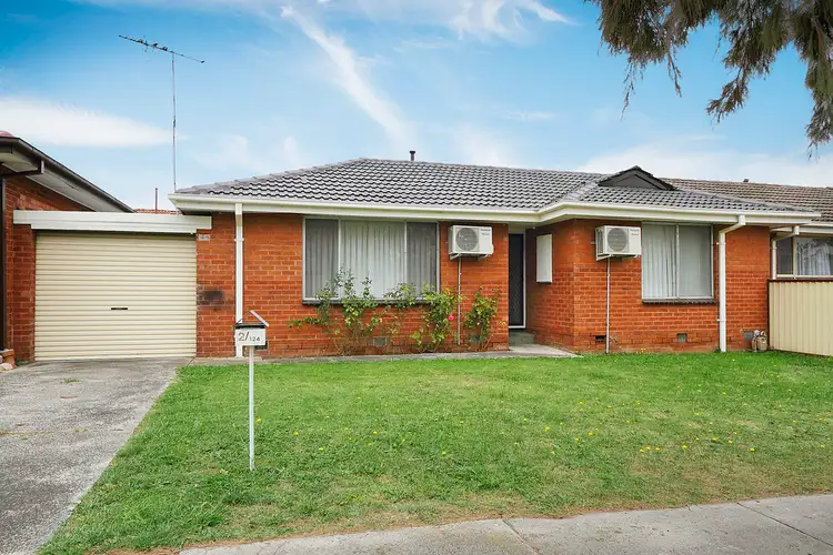 Main view of Homely unit listing, 2/124 Kelvinside Road, Noble Park VIC 3174