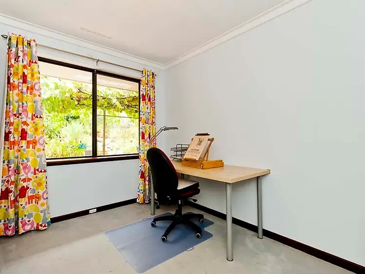 Fifth view of Homely house listing, 39 Chartwell Way, Swan View WA 6056