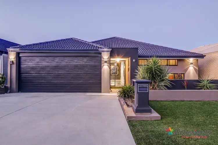 37 Bathurst Gardens, Darch WA 6065