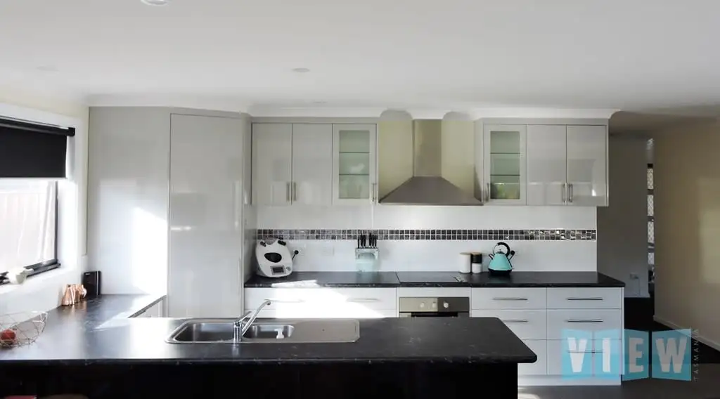 Main view of Homely unit listing, 2/7 Calthorpe Street, Latrobe TAS 7307