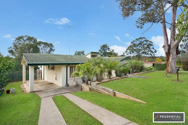 13 Lawn Avenue, Bradbury NSW 2560