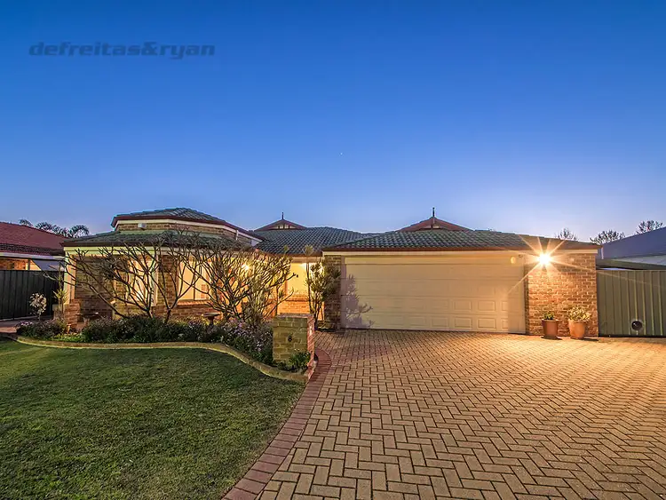 8 Calder Way, Atwell WA 6164