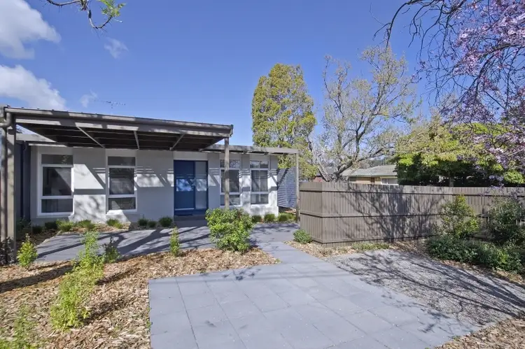 2 Glamis Street, Newtown VIC 3220