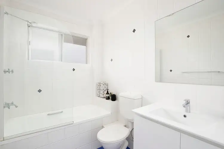 Sixth view of Homely unit listing, 5/2-6 Banksia Street, Dee Why NSW 2099