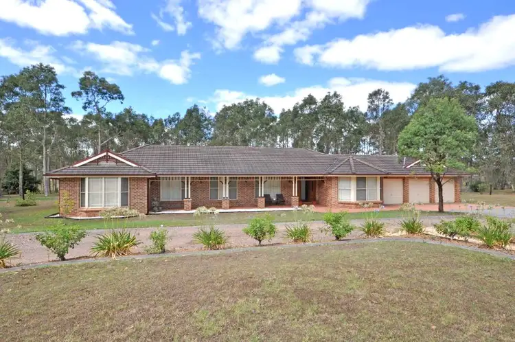 4 Rosebank Drive, Wallalong NSW 2320