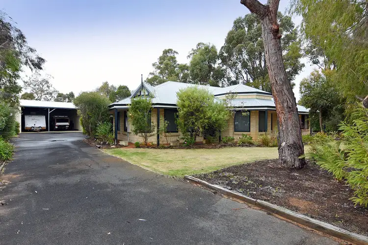 9 Piara Way, Dalyellup WA 6230