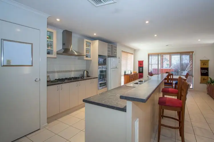 Fifth view of Homely house listing, 6 Hoya Place, Sunbury VIC 3429