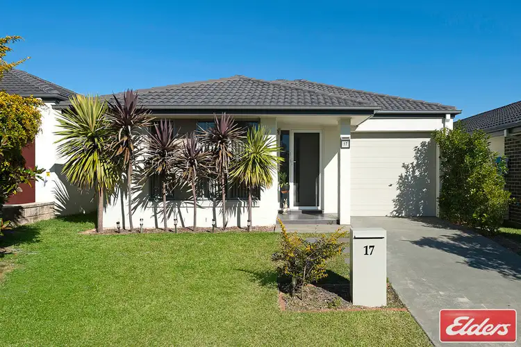 17 Sovereign Circuit, Glenfield NSW 2167