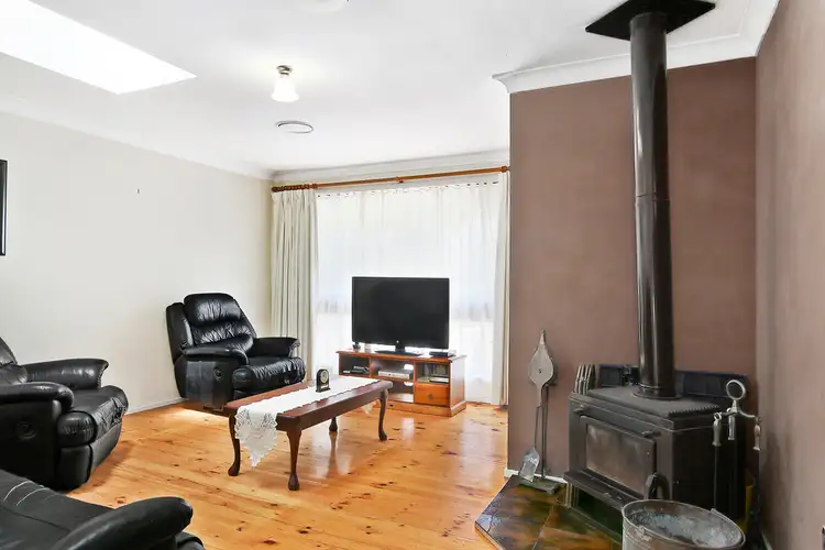 Second view of Homely house listing, 4 Lyrebird Place, Ingleburn NSW 2565